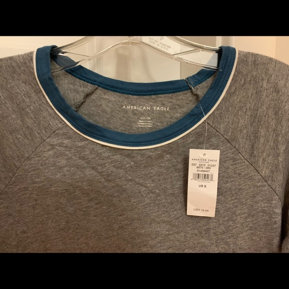 NWT AE Raglan Ringer Grey Tee Shirt American Eagle - Picture 3 of 5